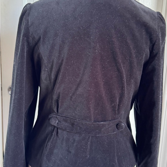 Elegant Women's Black Velvet Blazer - Picture 3 of 5